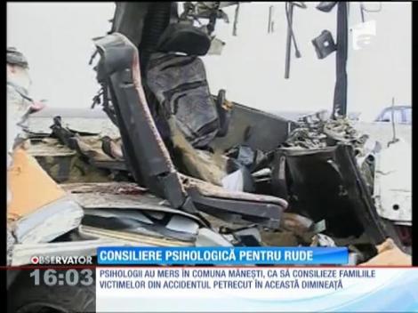 Carnagiu pe şoseaua de centură a Ploieştiului. Un autobuz plin cu călători a lovit o autobasculantă cu nisip!