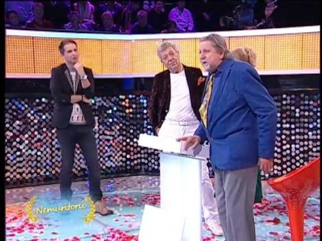 Rândul 6: "Cine conducea PCR-ul când a fost adoptată legea prin care erau consficate bunurile românilor, Legea Naționalizării"?