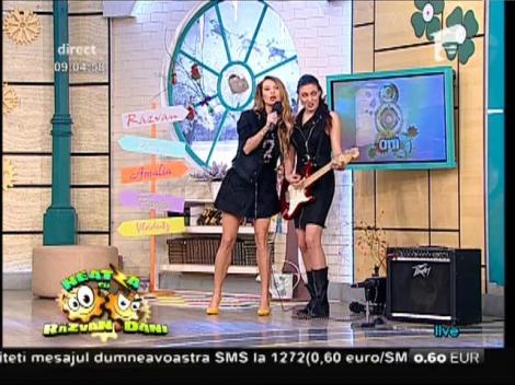 Live! Flavia și Amalia cântă melodia ”Le-am spus și fetelor”. Fanii au cerut un BIS