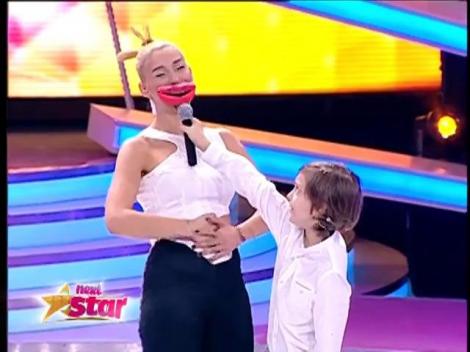 Vorbește fără să-și miște buzele și i-a dat gata pe jurați. Ventrilocul Victor, moment de excepție cu păpușile Alina și Dorian