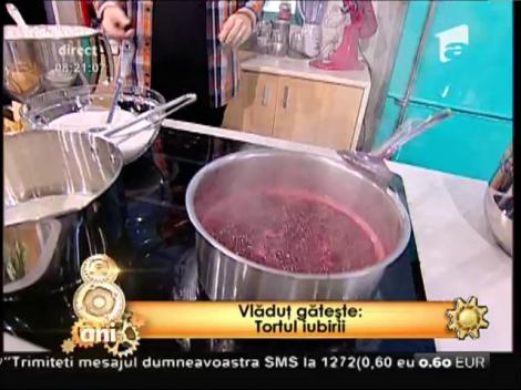 Un tort dulce, ieftin și cu specific pentru Valentine's Day: ”Tortul iubirii”