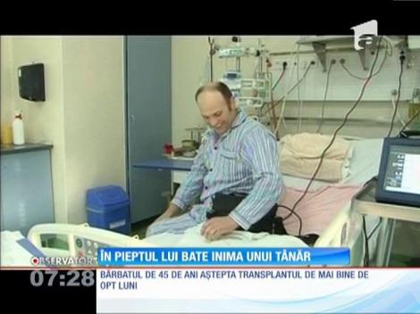 Primul român cu o inimă artificială a primit inima unui tânăr aflat în moarte cerebrală