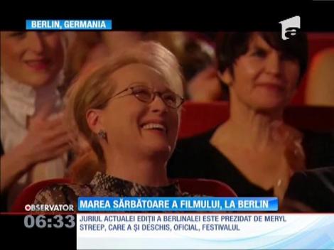 Hollywood-ul s-a mutat la Berlin! George Clooney și Meryl Streep au pășit pe covorul roșu printr-un val de aplauze!