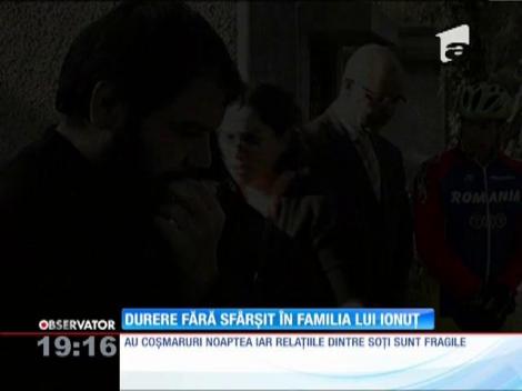 Durere fără sfârşit pentru părinţii lui Ionuţ Anghel, băieţelul sfâşiat de câini