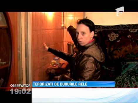 O familie din Vaslui se plânge că este bântuită de duhuri necurate