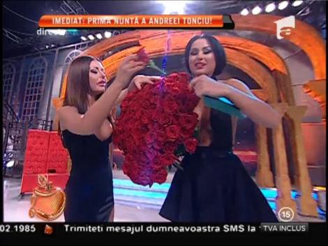 Daniela Crudu a primit 150 de trandafiri roșii de la un fan!