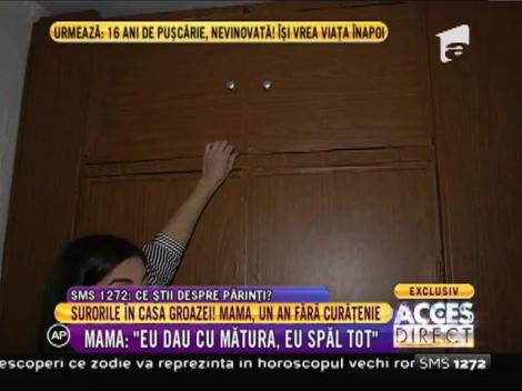 Mizerie cruntă în casa surorilor din beznă! Mormane de haine şi de gunoaie la un loc, peste tot!