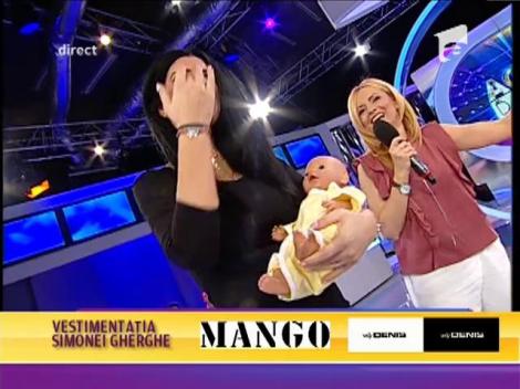 Andreea Tonciu exersează deja rolul de mămică!