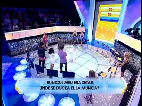 Connect-R, Ruby și CRBL pierd lupta cu cele 50 de blonde