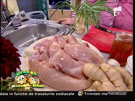 "Pui gingaş", o reţetă dulce-acrişoară cu fructe exotice