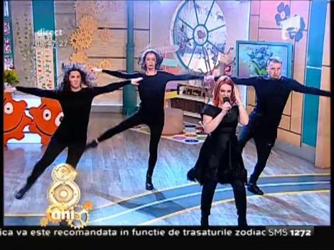 Xandra - "Superhuman"