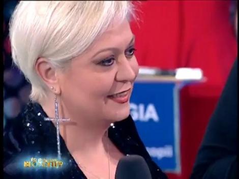 Și au ghicit. Vedetele au descoperit-o pe Monica Anghel în spatele paravanului !