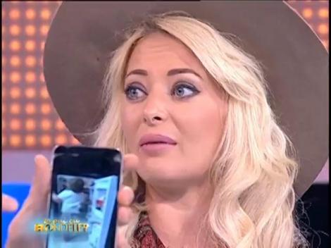 Secrete dezvăluite. Au căutat în telefoanele vedetelor și le-au aflat cele mai „bine păzite” fotografii!