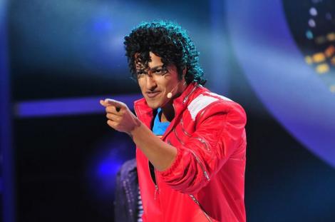Liviu Teodorescu se transformă în Michael Jackson - Beat It