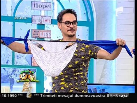 Truc uluitor de magie! Ține-o pe astaaaa! Răzvan, Dani și Flavia au rămas fără lenjerie intimă, în direct