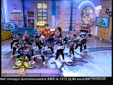 Brothers Crew, spectacol de dans în platoul de la ”Neatza”