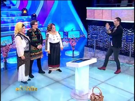 3 CONTRA 50! Laura Lavric, Daniela Condurache şi Fuego au învins armata blondelor