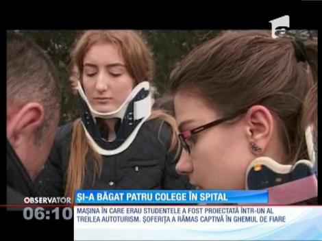 5 tinere au ajuns la spital, după un accident în care au fost implicate 3 maşini