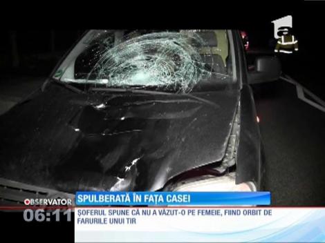 Ucisă de o maşină, chiar în fața casei