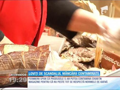 Scandalul Ecoli loveşte puternic în producătorii români. Ei se plâng că magazinele le cer tot mai multe analize - deşi, spun ei, produsele se pot contamina chiar în galantar