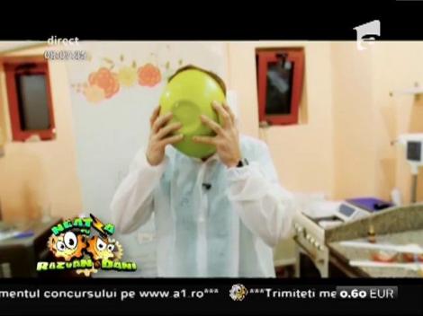 De ziua femeii, Dani Oţil a pregătit un tort