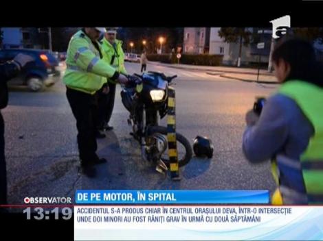 Un motociclist din Deva a fost izbit în plin de o mașină