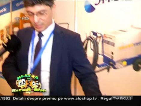 Flavia și Amalia au nevoie de materiale de curățenie, după ce vor pierde pariul cu Răzvan și Dani? Sau invers? Voi pe cine pariați?