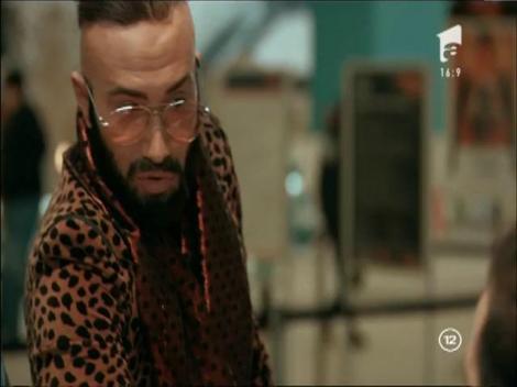 Roby Roberto cumpara bilete la film