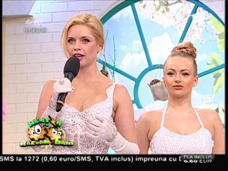 Alexandra Shine, costumaţie sexy la Neatza!