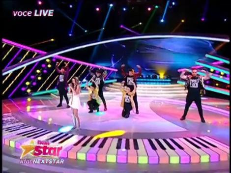 Katy Perry - "Roar". Vezi cum cântă Eva Timuş pe scena "Next Star"