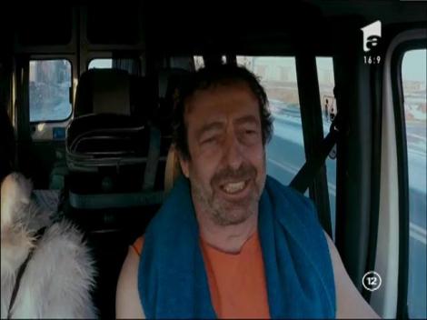 Lumy Nista si Lica bat un sofer de camion