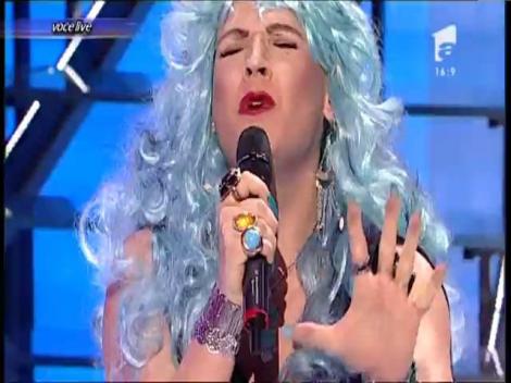 Andrei Ştefănescu şi Liviu Vârciu se transformă în Modern Andreea Bălan & Cortes - "Uită-mă"