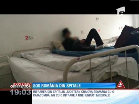 SOS România din spitale! În spitalul din Craiova, pacienţii sunt ţinuţi pe saltele murdare