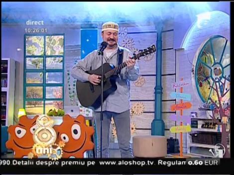 Omul cu chitara! Radu Captari îmbină folclorul clasic rusesc cu cel ţigănesc. Ascultă-l la "Neatza"!