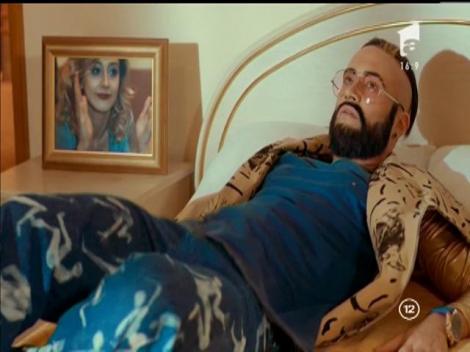 Cum testează Roby Roberto un pat!