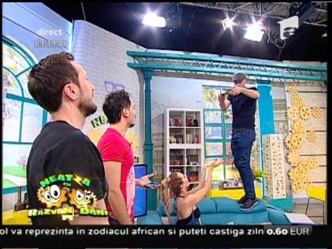 Hocus, pocus, Răzvanus! Matinalul, spectacol de iluzionism, cot la cot cu magicianul Johannes!