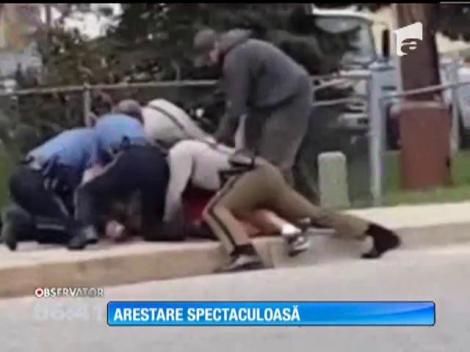 Arestare extrem de brutală filmată cu telefonul mobil