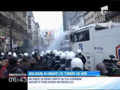 Incidente între poliţia belgiană și câteva sute de militanţi de extremă dreaptă