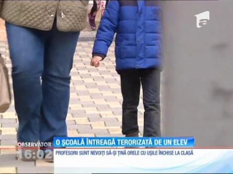 Panică la o şcoală din Galaţi Un elev de 15 ani a ajuns teroarea colegilor şi chiar a profesorilor