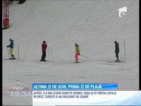 Turiștii au profitat de ultima zi de schi pe pârtiile din Poiana Brașov