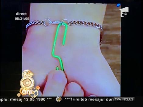 Sfaturi pentru femei! Cel mai tare truc prin care vei reuși să-ţi pui singură brăţările