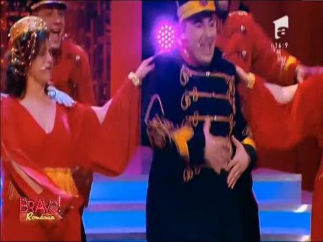 Au venit "cu de toate"! "Shaormarii" au lăsat comenzile şi au făcut spectacol la "Bravo, România!"