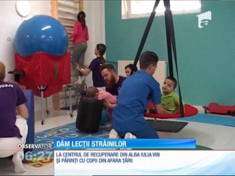 Din dorinţa de a-şi face copilul bine, doi profesori din Alba-Iulia au construit un centru de recuperare mai modern ca afară
