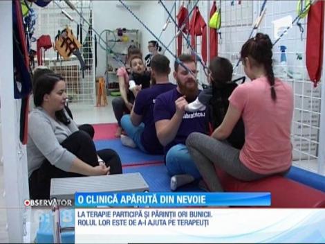 Din dorinţa de a-şi face copilul bine, doi profesori din Alba-Iulia au construit un centru de recuperare