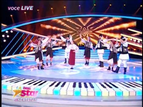 Sus, opinca, sus! Dansatorii lui nea Mărin, show pe scena "Next Star"! Anda Cristina a impresionat juriul cu o voce de excepţie