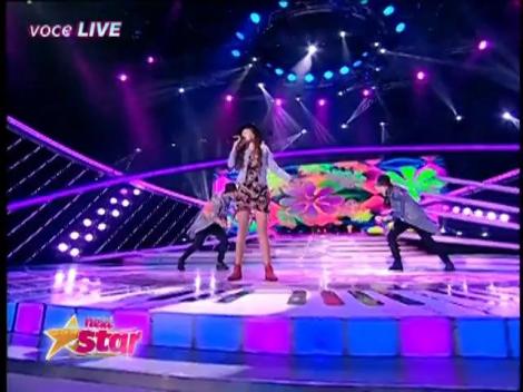 Din perioada "Flower Power", direct în 2016! Amelia, o Janis Joplin în miniatură: "Piece of my heart", o piesă nemuritoare, s-a auzit pe scena "Next Star"