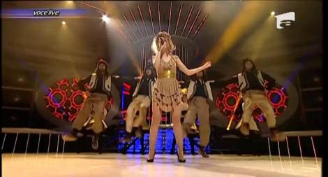 Folclorul se împleteşte perfect cu modernul! “Cântă cucu’n Bucovina”, interpretată senzaţional de Theo Rose