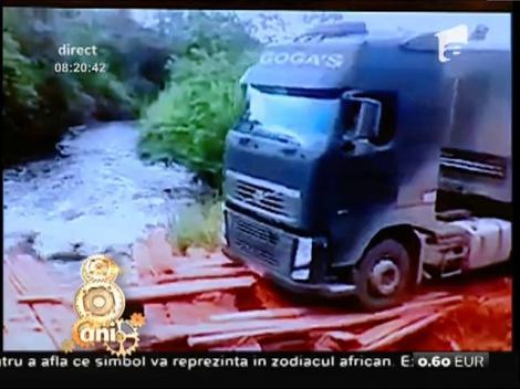 Smiley News: Camionagii șmecheri, dar talentați