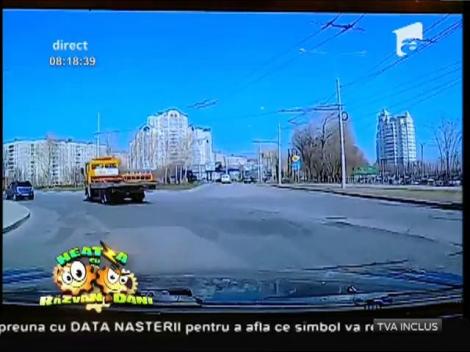 Smiley News: De necrezut! Tractare cu peripeții în Rusia