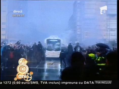 Smiley News: Asta îneamnă să fii echipă mare. Orice meci al Realului e un show în plină stradă!